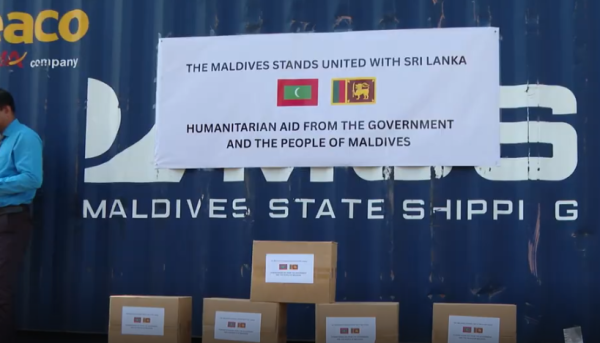 25000 டின்மீன் பெட்டிகளை  இலங்கைக்கு நன்கொடையாக  வழங்கிய மாலைதீவு 